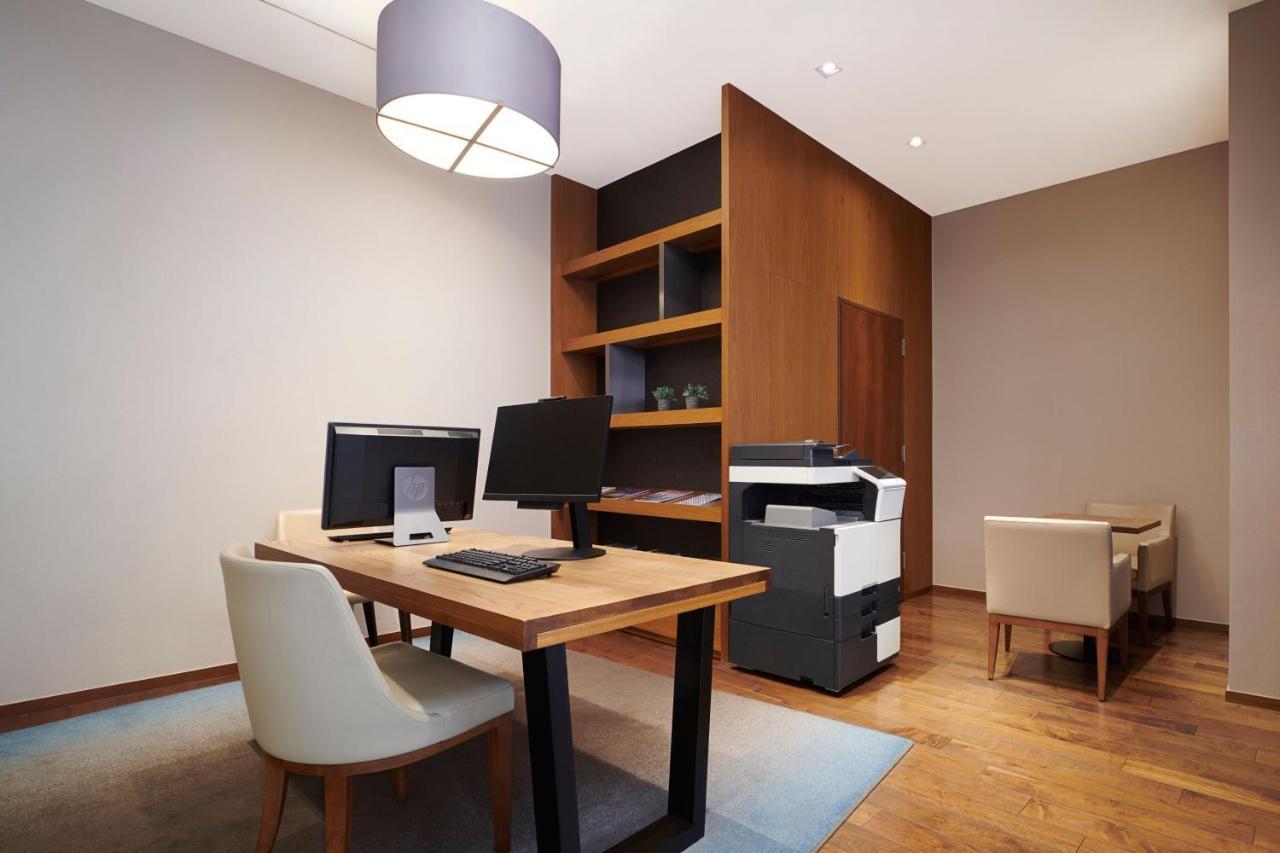 Courtyard By Marriott Seoul Times Square Hotel Buitenkant foto