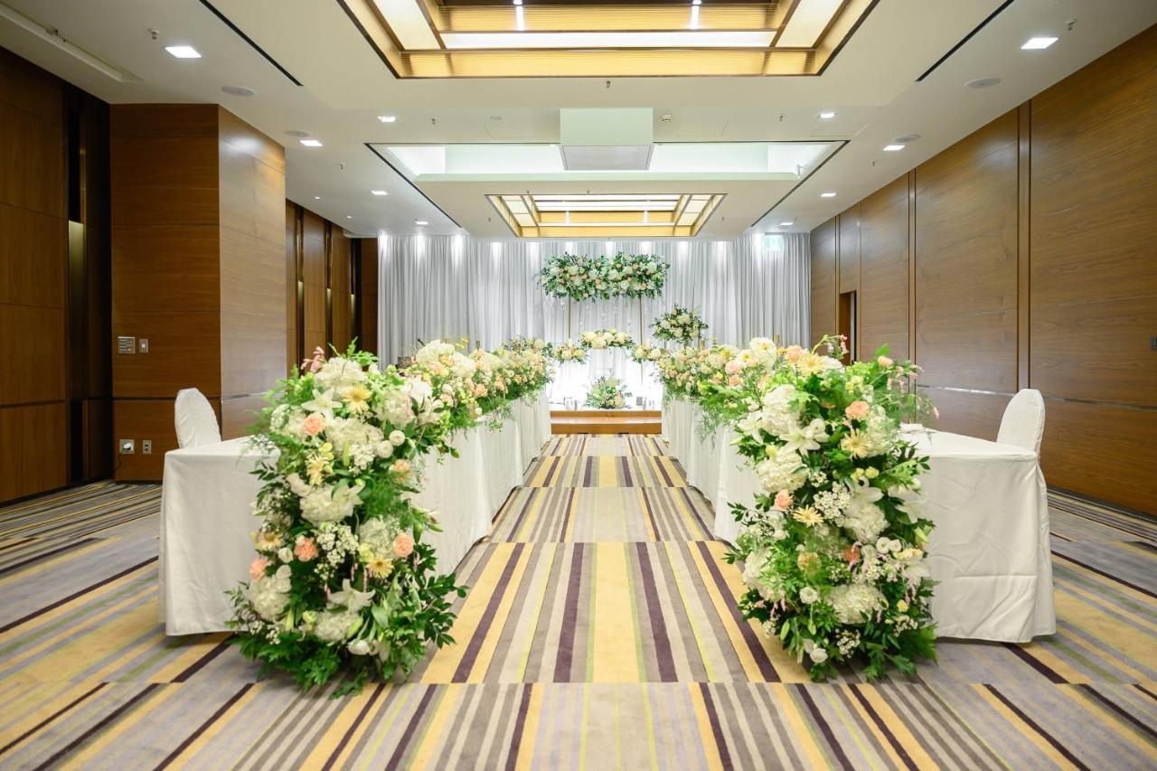 Courtyard By Marriott Seoul Times Square Hotel Buitenkant foto