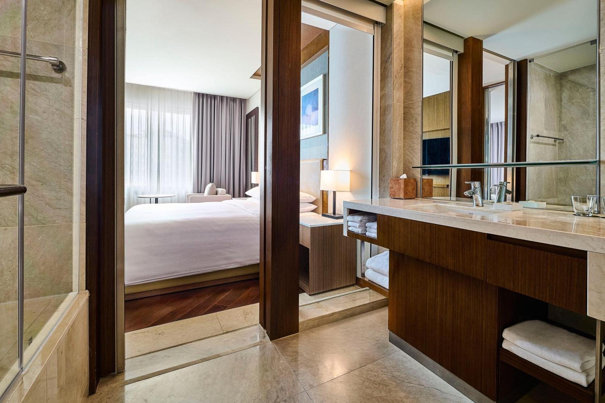 Courtyard By Marriott Seoul Times Square Hotel Buitenkant foto
